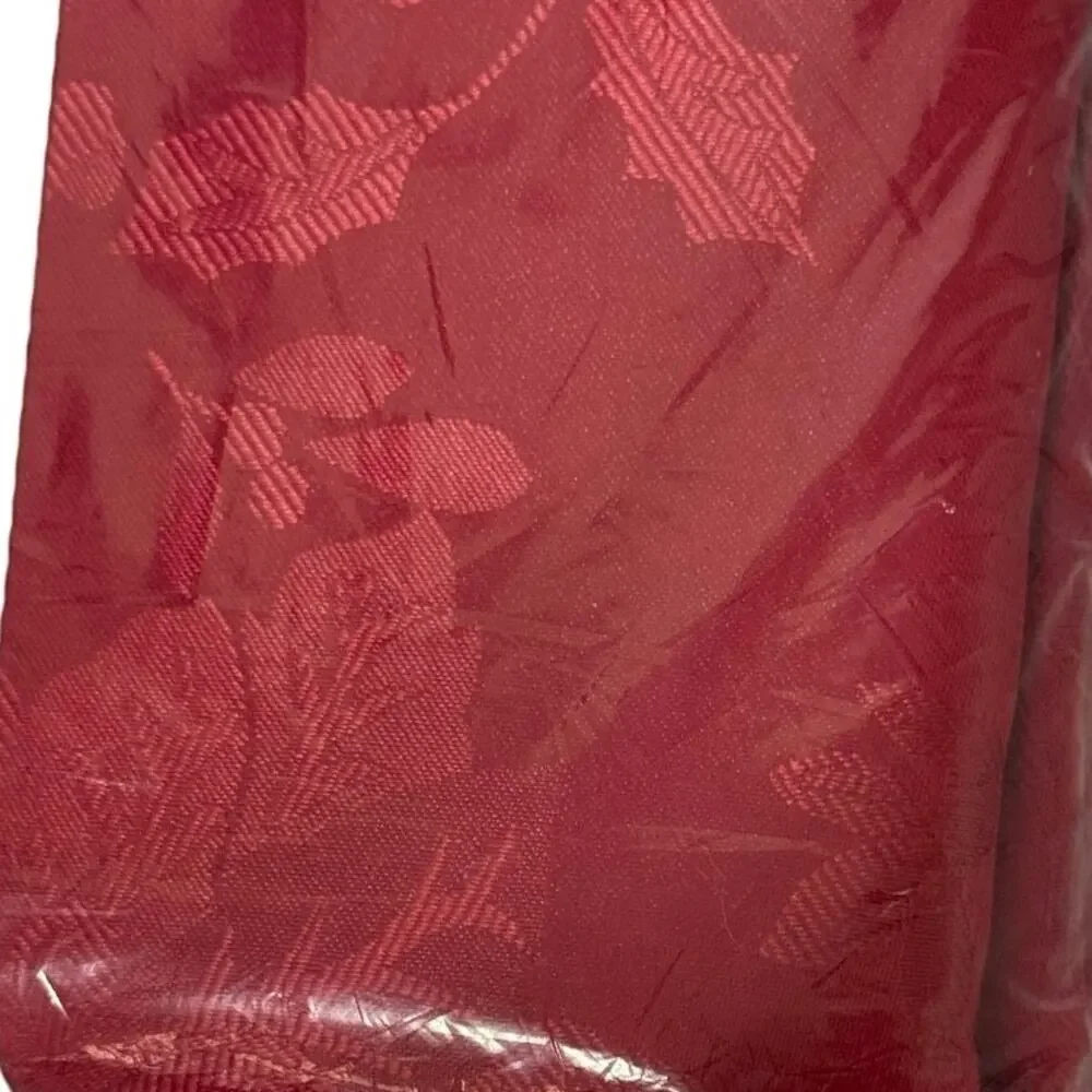 Martha Stewart Collection Tablecloth Rectangular 102” + 6 Napkins Holiday Holly